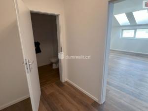 Pronájem bytu 1+kk, Uhlířské Janovice, 47 m2