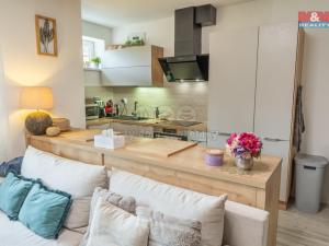 Prodej bytu 3+kk, Chrášťany, Oranžová, 69 m2