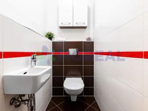 Pronájem bytu 3+kk, Praha - Vysočany, Pod Harfou, 98 m2