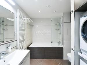 Pronájem bytu 4+1, Praha - Smíchov, Mozartova, 118 m2