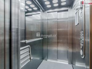 Pronájem bytu 2+kk, Praha - Střížkov, Zakšínská, 52 m2
