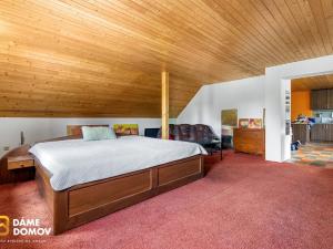 Prodej rodinného domu, Vsetín, Semetín, 324 m2