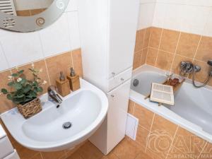 Prodej bytu 1+kk, Praha - Michle, Jemnická, 38 m2