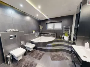 Prodej rodinného domu, Vítkov, Hřbitovní, 237 m2