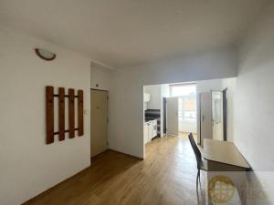 Pronájem bytu 2+1, Tábor, Chocholouškova, 56 m2