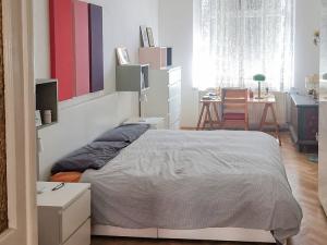 Pronájem bytu 3+1, Praha - Vinohrady, Římská, 105 m2