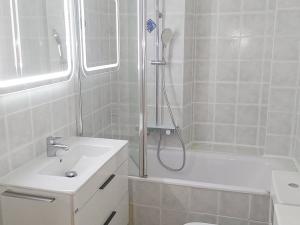 Pronájem bytu 3+1, Praha - Vinohrady, Římská, 105 m2