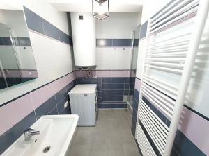 Pronájem bytu 3+kk, Chýně, Příhodova, 60 m2