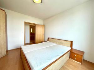 Pronájem bytu 3+kk, Praha - Letňany, Terezínská, 75 m2