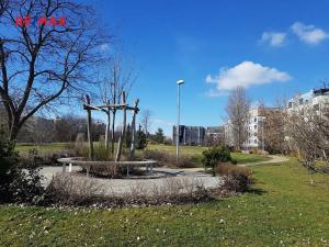 Pronájem bytu 1+kk, Praha - Střížkov, Makedonská, 35 m2