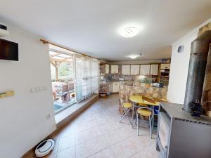 Prodej rodinného domu, Příbram - Žežice, 168 m2