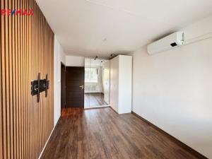 Pronájem bytu 3+kk, Praha - Háje, Cyprichova, 68 m2