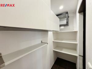 Pronájem bytu 3+kk, Praha - Háje, Cyprichova, 68 m2