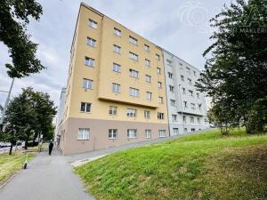 Pronájem bytu 2+kk, Praha - Břevnov, Patočkova, 42 m2
