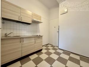 Pronájem bytu 2+kk, Praha - Břevnov, Patočkova, 42 m2