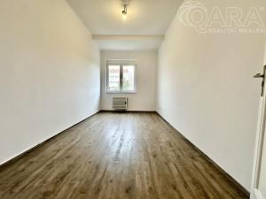 Pronájem bytu 2+kk, Praha - Břevnov, Patočkova, 42 m2