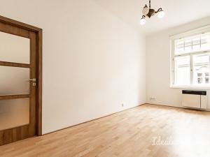 Pronájem bytu 2+kk, Praha - Karlín, Březinova, 51 m2