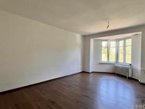 Pronájem bytu 2+1, Třinec, nám. Míru, 80 m2