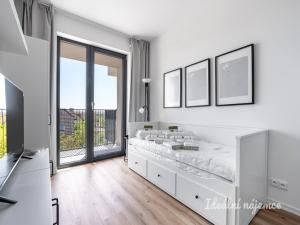 Pronájem bytu 1+kk, Praha - Kyje, Za černým mostem, 24 m2