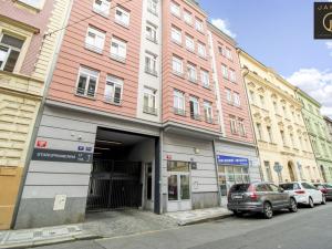 Pronájem obchodního prostoru, Praha - Smíchov, Staropramenná, 50 m2