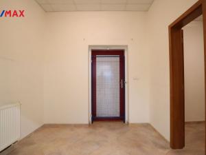Pronájem obchodního prostoru, Karlovy Vary - Rybáře, Sokolovská, 75 m2