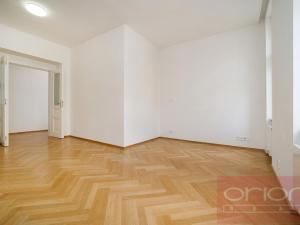 Pronájem bytu 2+kk, Praha - Vinohrady, Vinohradská, 64 m2