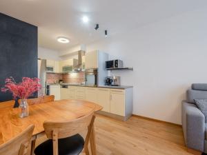 Pronájem bytu 3+kk, Praha - Střížkov, Zakšínská, 84 m2