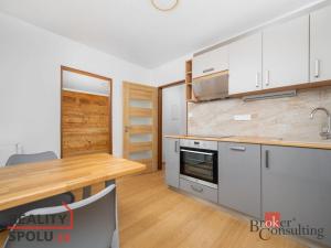 Pronájem bytu 1+1, Jablonec nad Nisou - Vrkoslavice, Pod Petřínem, 32 m2