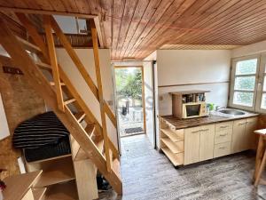 Prodej chaty, Praha, Mezitraťová, 32 m2