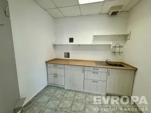 Pronájem kanceláře, Kralovice, nám. Osvobození, 54 m2