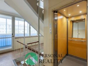 Prodej bytu 3+1, Praha - Prosek, Bílinská, 55 m2