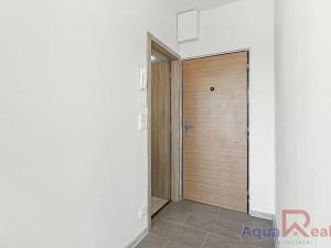 Prodej bytu 1+1, Karlovy Vary, Jana Opletala, 35 m2