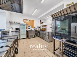 Prodej restaurace, Znojmo, 1530 m2
