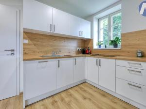 Prodej bytu 3+kk, Kašperské Hory, Horní, 96 m2