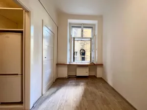 Pronájem bytu 3+kk, Praha - Žižkov, Slavíkova, 68 m2