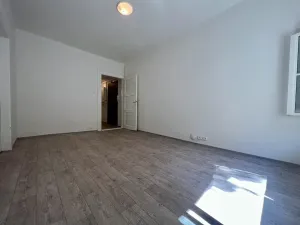 Pronájem bytu 3+kk, Praha - Žižkov, Slavíkova, 68 m2