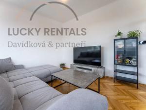 Pronájem bytu 2+1, Praha - Smíchov, U Malvazinky, 82 m2