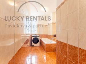 Pronájem bytu 2+1, Praha - Smíchov, U Malvazinky, 82 m2
