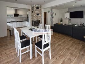 Prodej rodinného domu, Chotyně, 221 m2