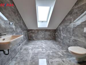 Pronájem bytu 2+1, Lochovice, 64 m2