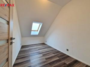 Pronájem bytu 2+1, Lochovice, 64 m2