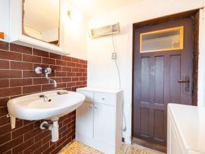 Prodej rodinného domu, Jičíněves - Labouň, 120 m2