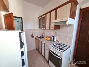 Pronájem bytu 2+1, Karlovy Vary - Rybáře, Rohová, 39 m2