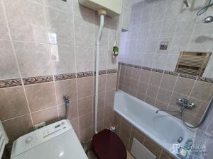 Pronájem bytu 2+1, Karlovy Vary - Rybáře, Rohová, 39 m2