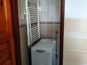 Pronájem bytu 2+1, Karlovy Vary - Rybáře, Rohová, 39 m2