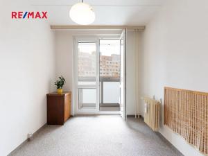 Pronájem bytu 2+kk, Praha - Černý Most, Generála Janouška, 44 m2