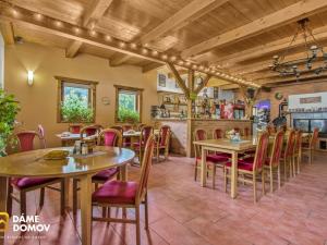 Prodej restaurace, Vsetín, Semetín, 324 m2