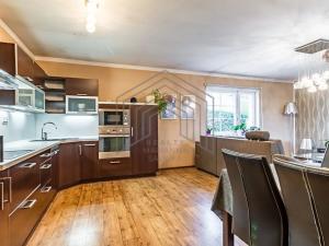 Prodej vícegeneračního domu, Jirny, Hlavní, 240 m2