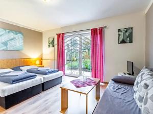 Prodej vícegeneračního domu, Jirny, Hlavní, 240 m2