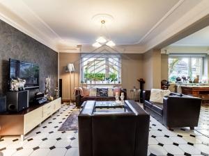 Prodej vícegeneračního domu, Jirny, Hlavní, 240 m2